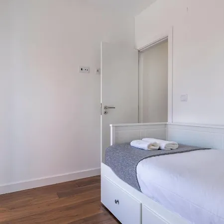 Apartment Joao Da Mata Amazing Views By Innkeeper Lisbon